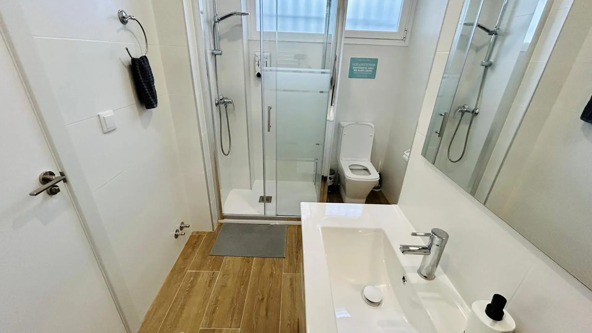 Rooms Chima Madrid 0*,