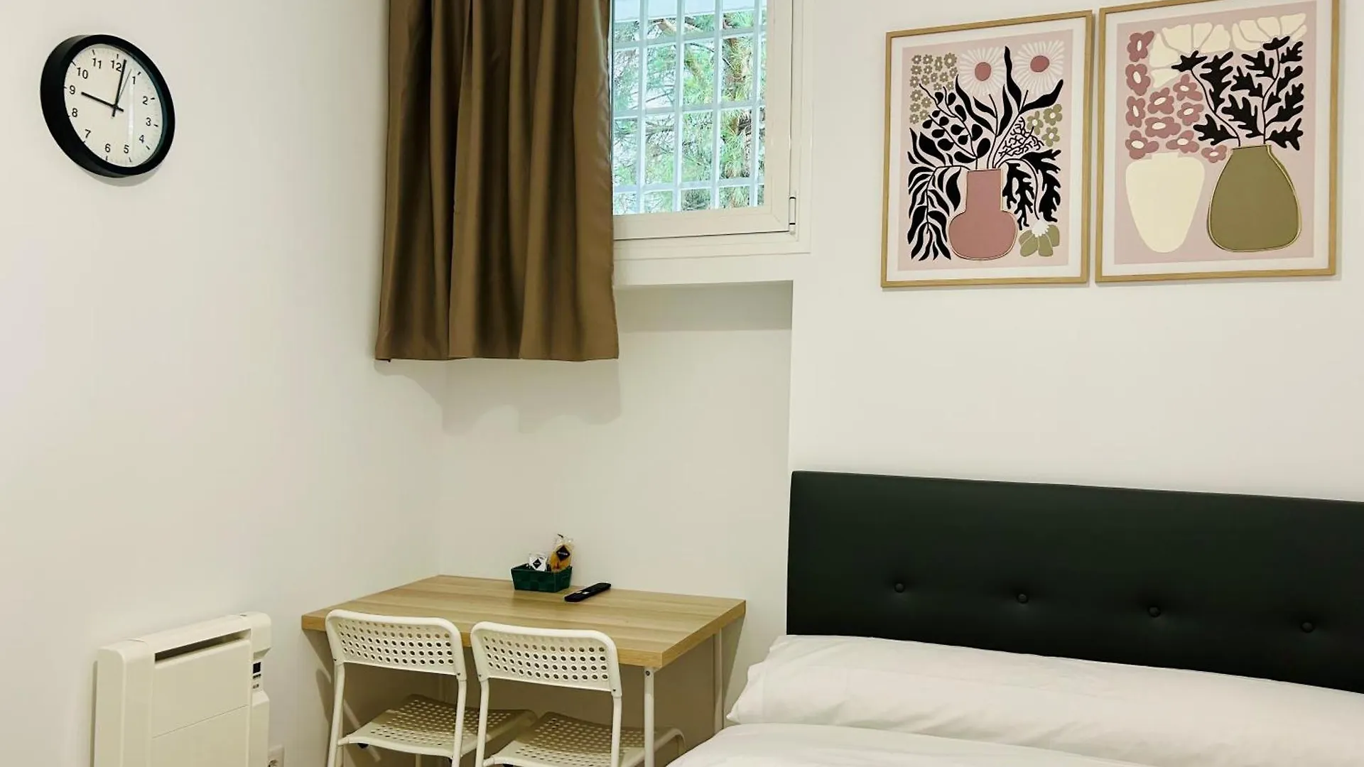 Rooms Chima Madrid Apartment