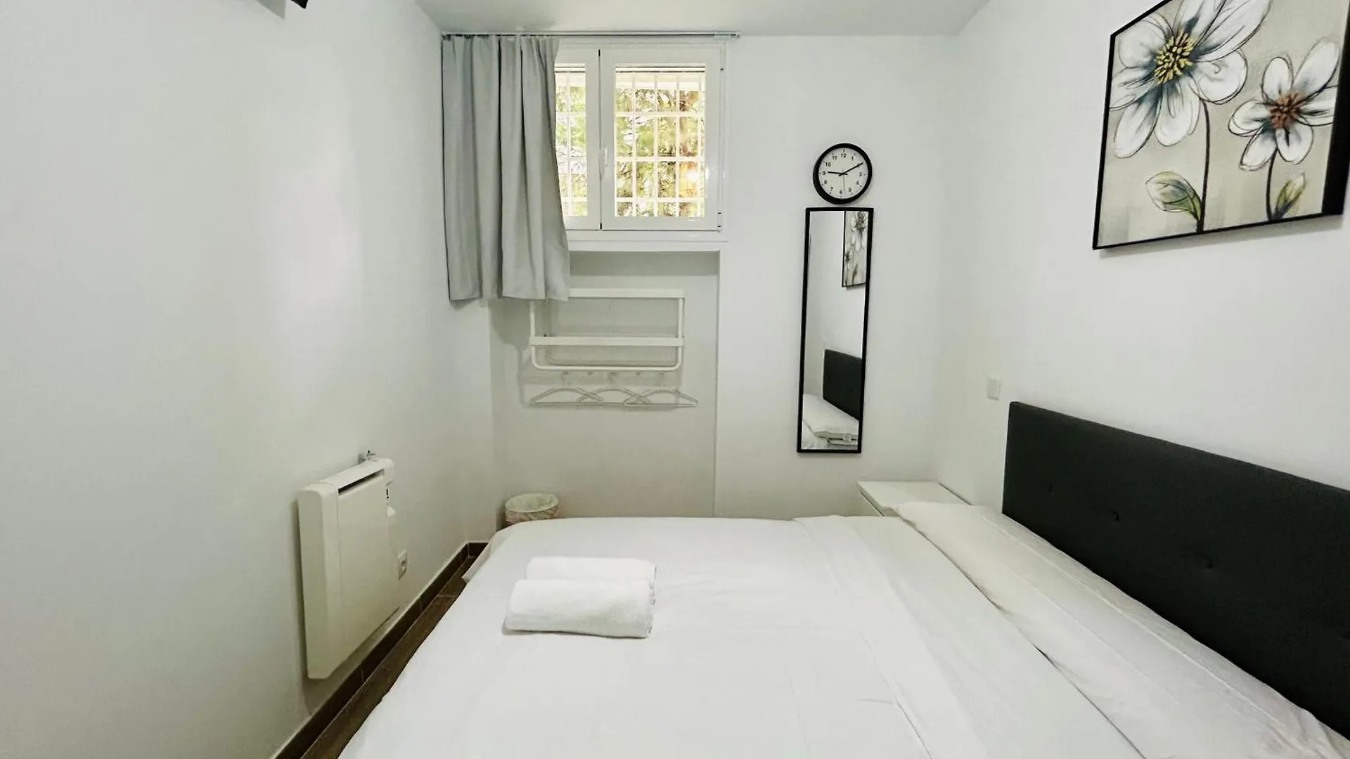 Rooms Chima Madrid Apartment