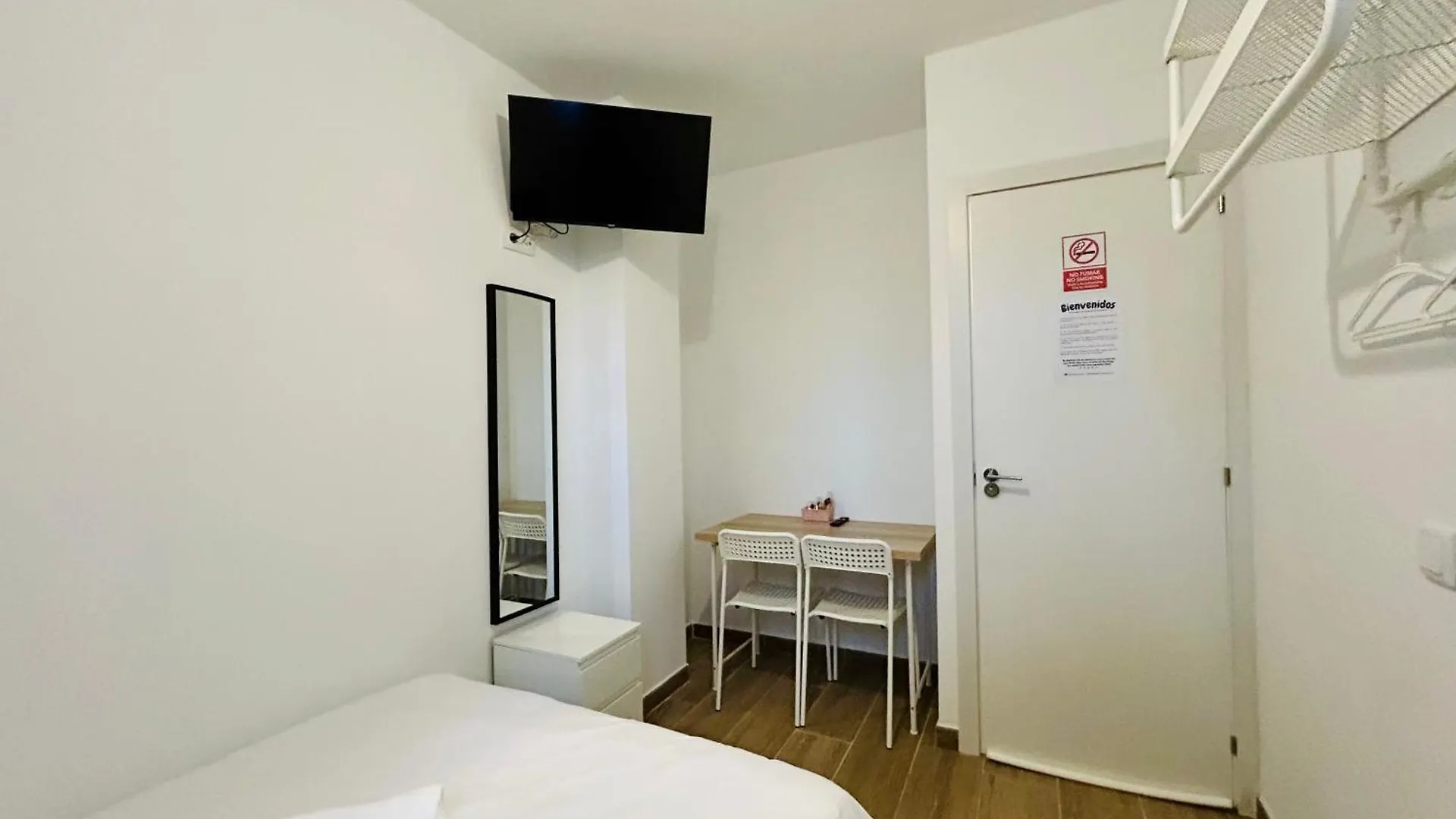 Rooms Chima Madrid 0*,  Spain