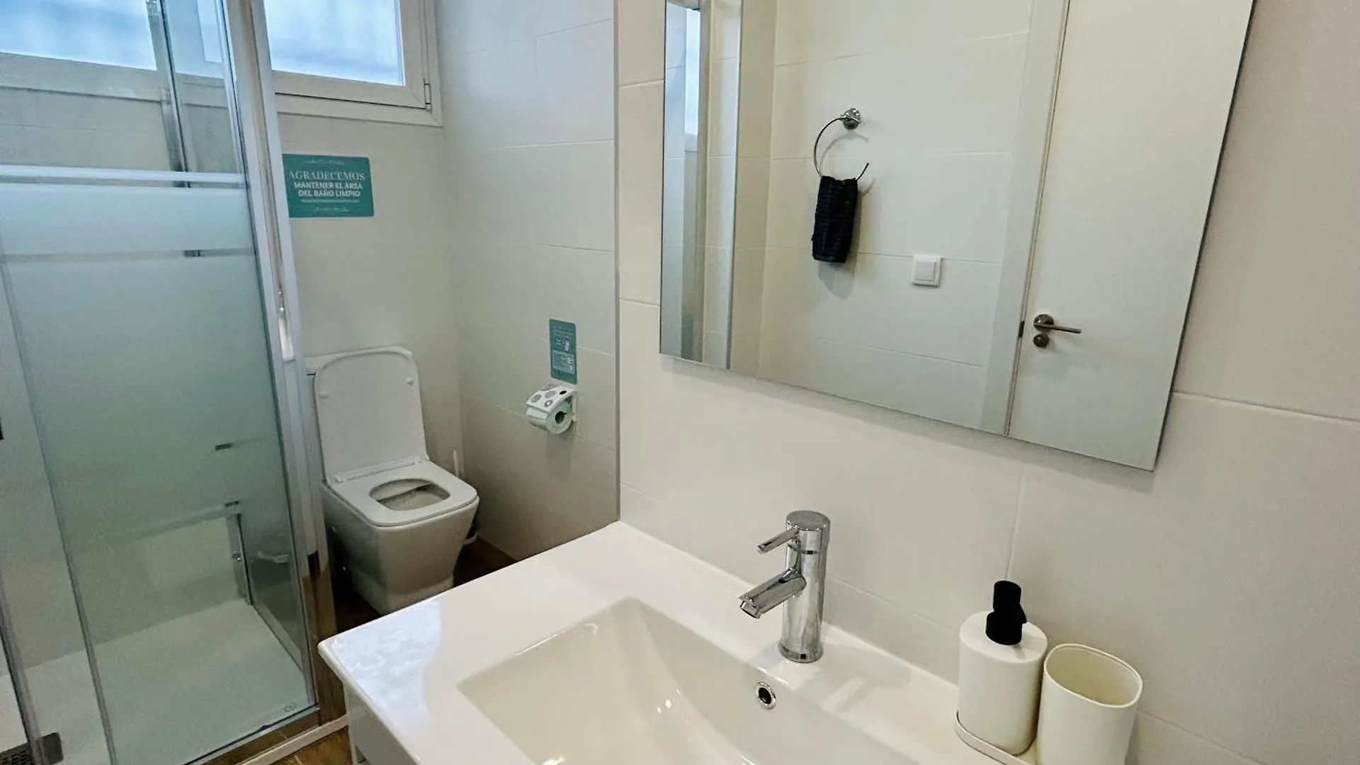 Rooms Chima Madrid 0*,