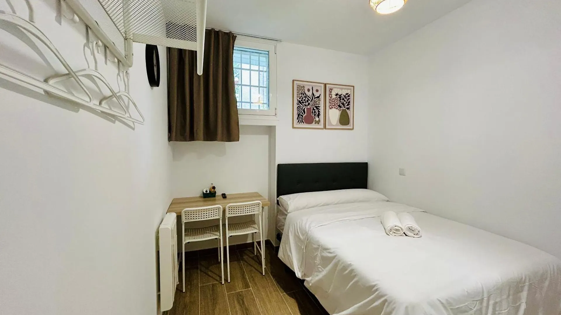 Rooms Chima Madrid Apartment